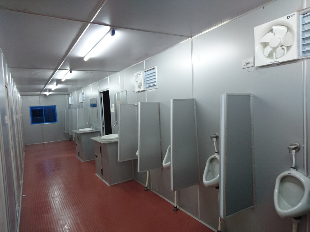 na Portable Toilet